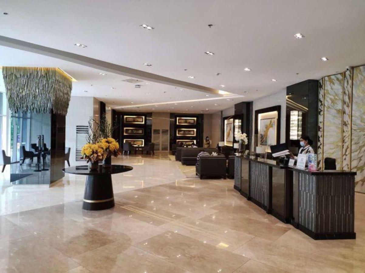 Penthouse Studio At Fame Residence 41St Floor, Shangrila-Megamall マニラ市 エクステリア 写真