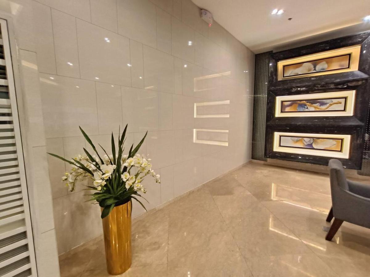 Penthouse Studio At Fame Residence 41St Floor, Shangrila-Megamall マニラ市 エクステリア 写真
