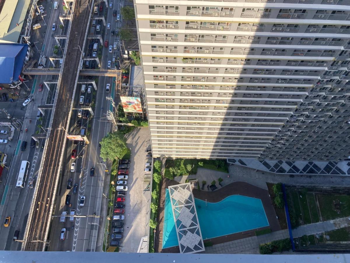 Penthouse Studio At Fame Residence 41St Floor, Shangrila-Megamall マニラ市 エクステリア 写真